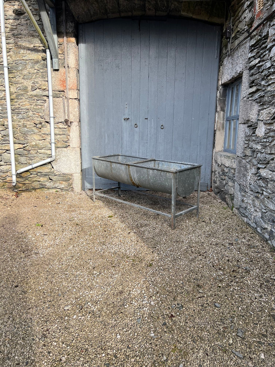 Galvanised water trough YEW TREE BARN